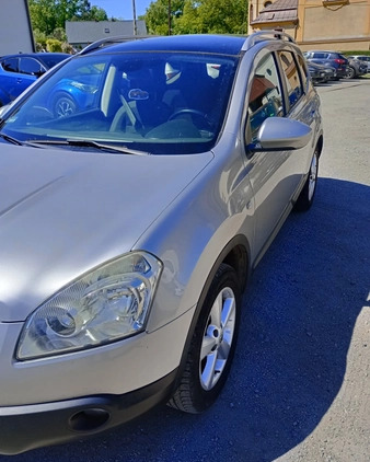 Nissan Qashqai+2 cena 23500 przebieg: 240000, rok produkcji 2009 z Cieszyn małe 137